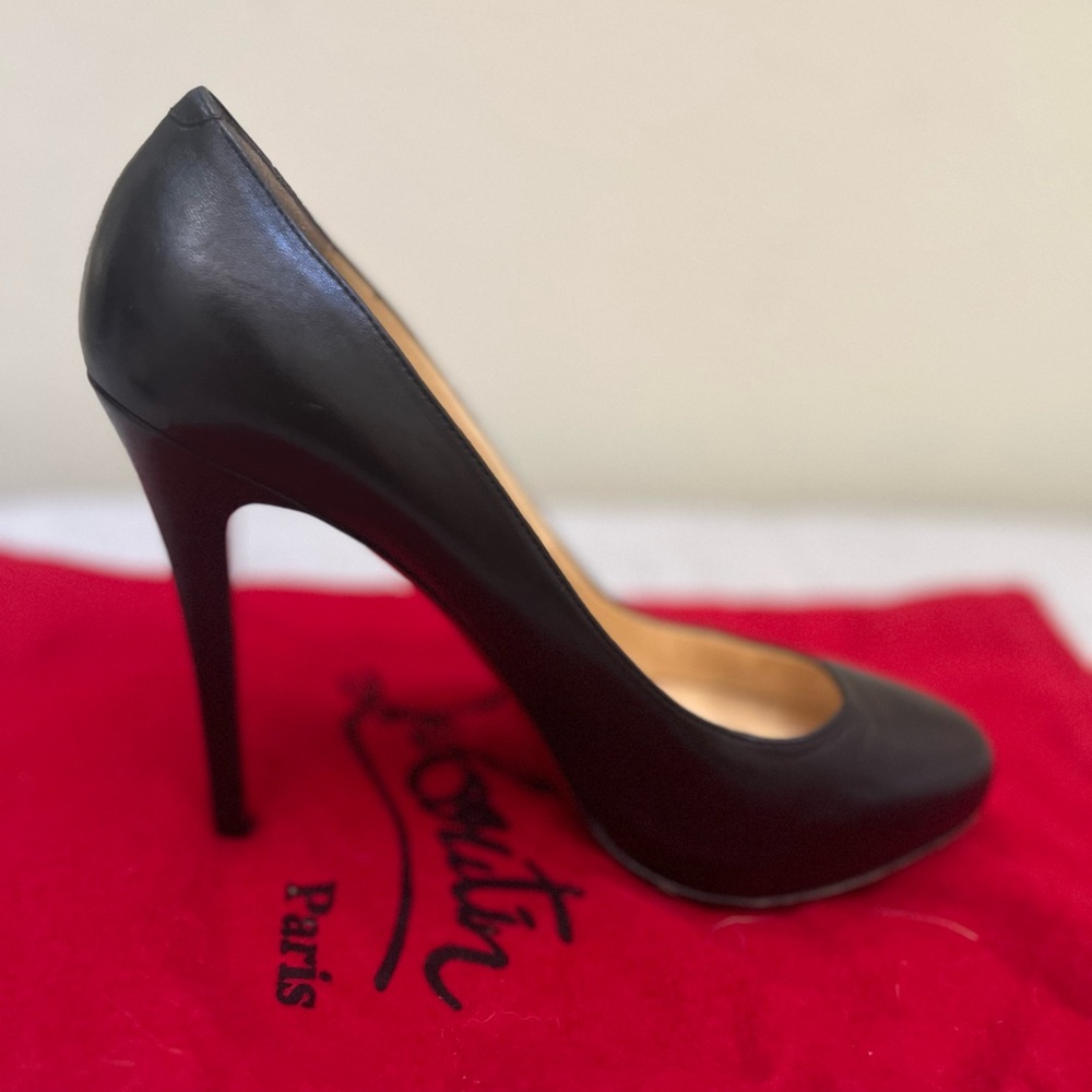 Christian Louboutin size 9 but feels like an 8.5